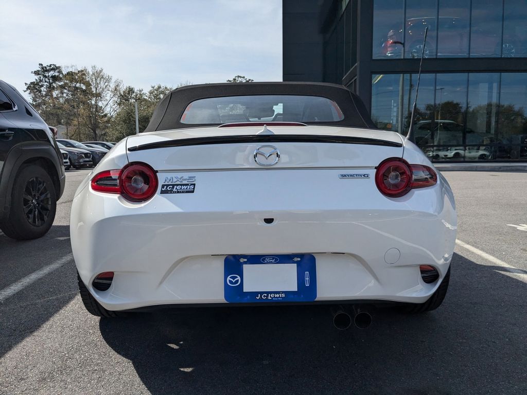 2025 Mazda MX-5 Miata Club