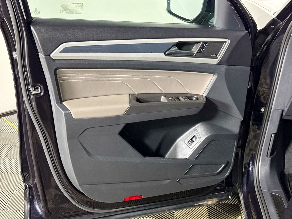 2023 Volkswagen Atlas 3.6L V6 SEL Premium R-Line