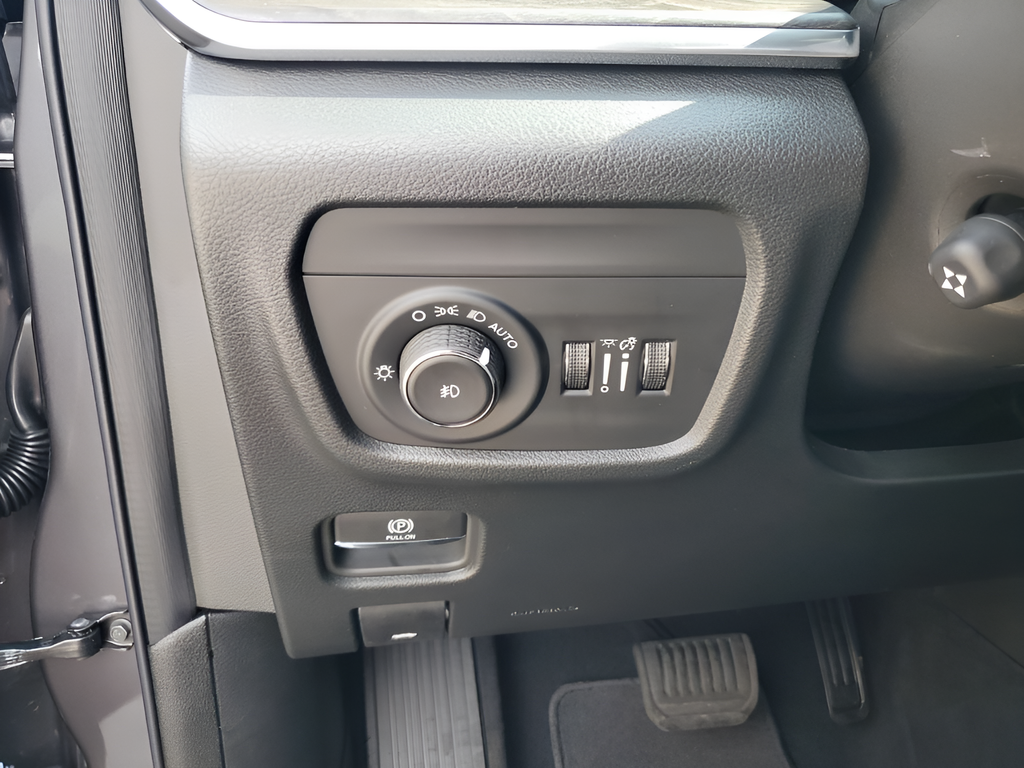 New Car 2025 Jeep Grand Cherokee  Overland For Sale Under $60,000 In Austin, Texas