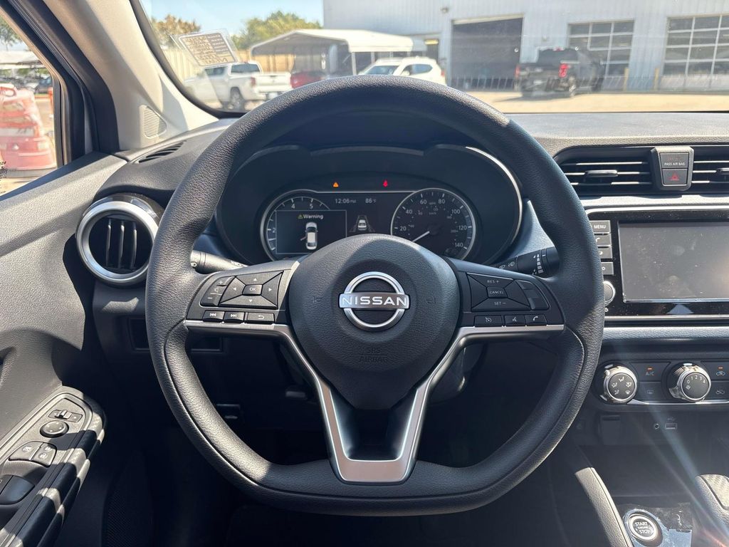 2025 Nissan Versa