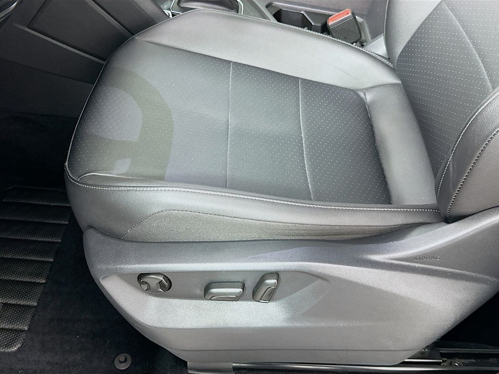 Thumbnail: 2020 Volkswagen Tiguan - 19