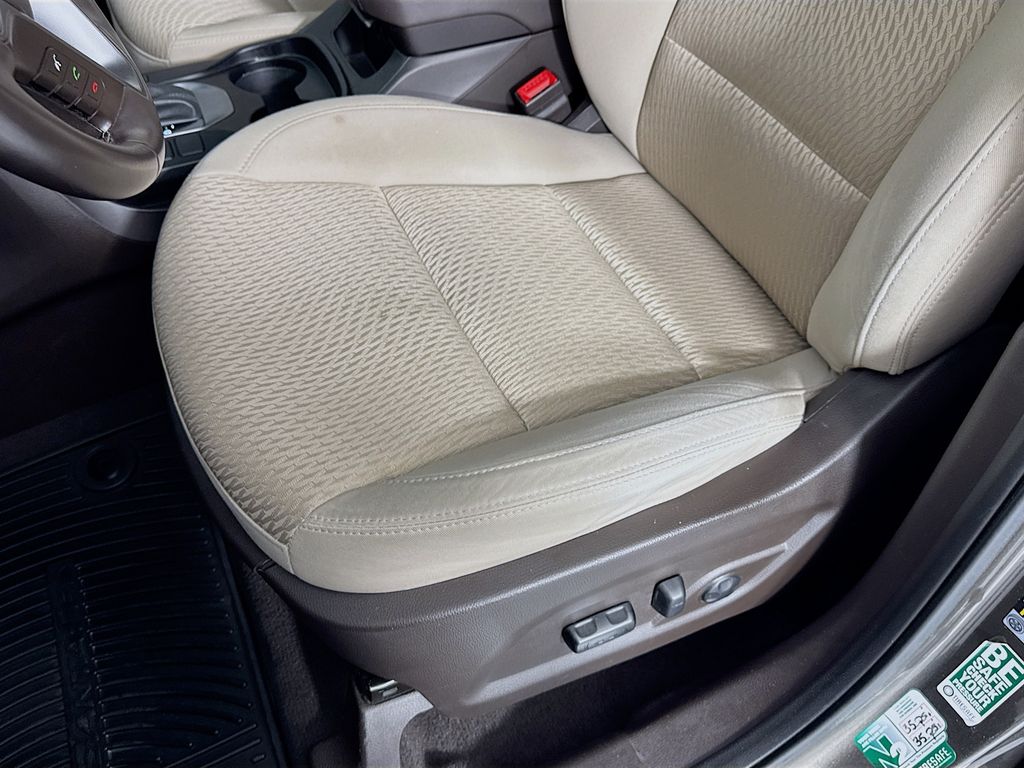 Used Car 2013 Hyundai Santa Fe Sport  Base For Sale Under $10,000 In Austin, Texas