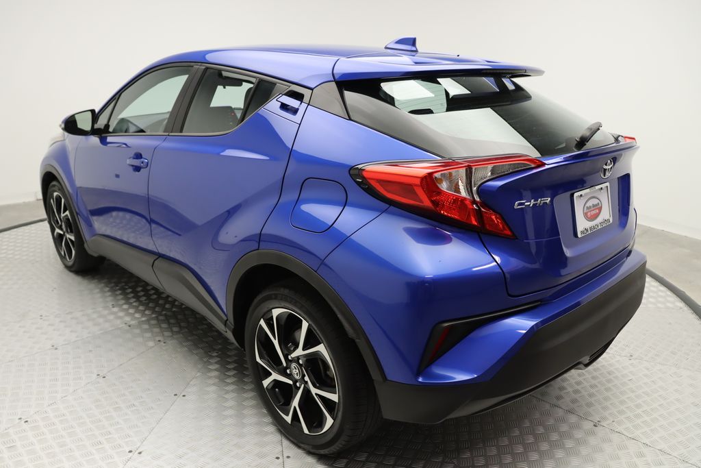 2021 Toyota C-HR LE 11