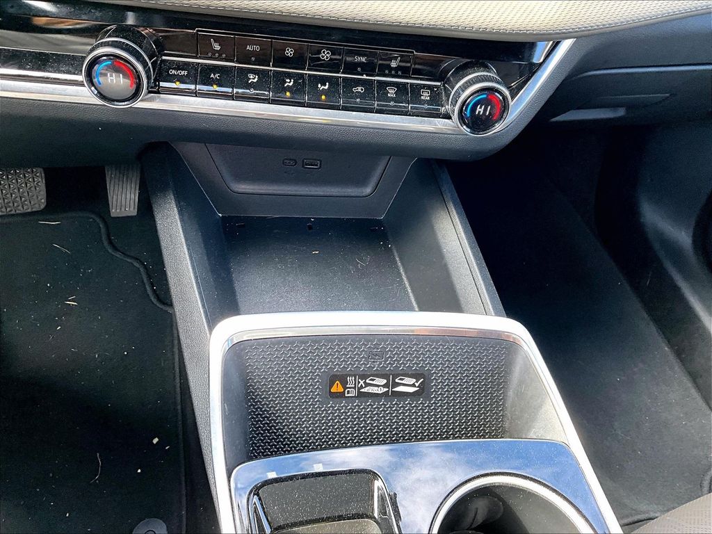 2025 Chevrolet Equinox — photo 26