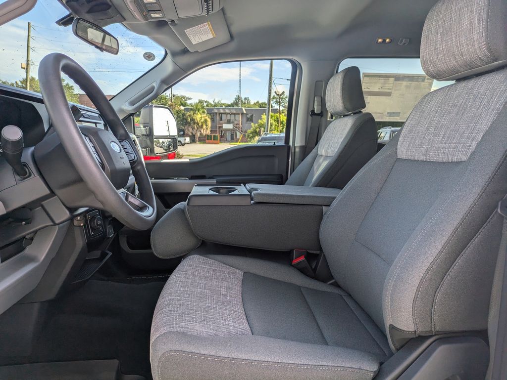 2026 Ford F-350 Super Duty XLT