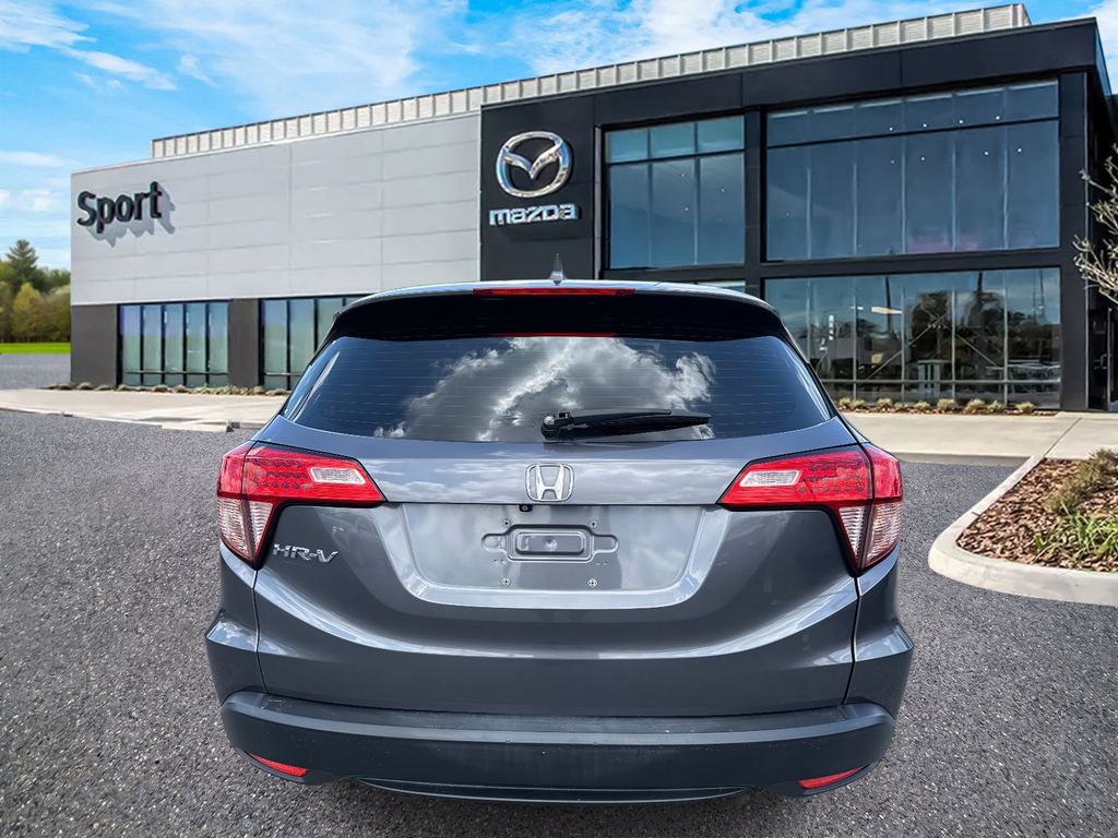2017 Honda HR-V LX photo