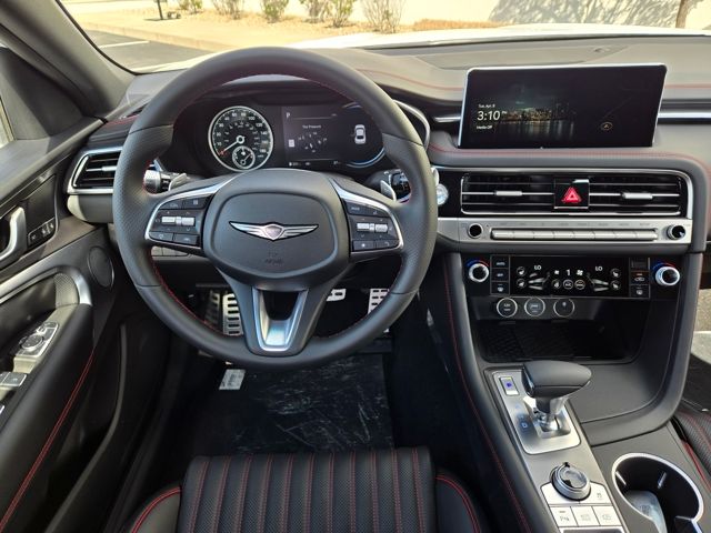 2025 Genesis G70  29
