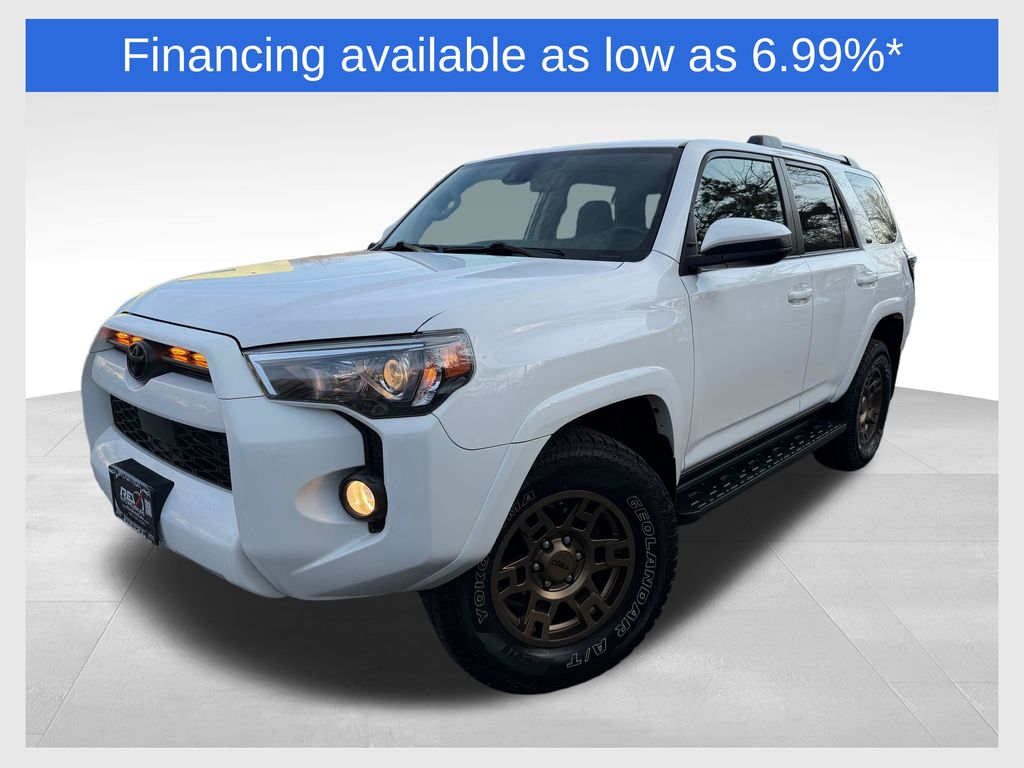 White 2020 Toyota 4Runner SR5 Premium 4WD SUV / Crossover Four-Wheel Drive