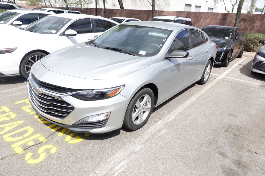 2019 Chevrolet Malibu 1LS's photo