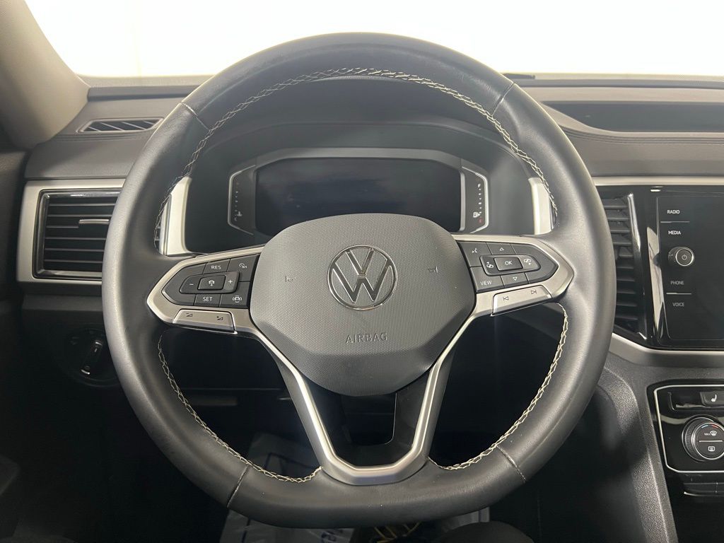 2022 Volkswagen Atlas 3.6L V6 SE w/Technology 16