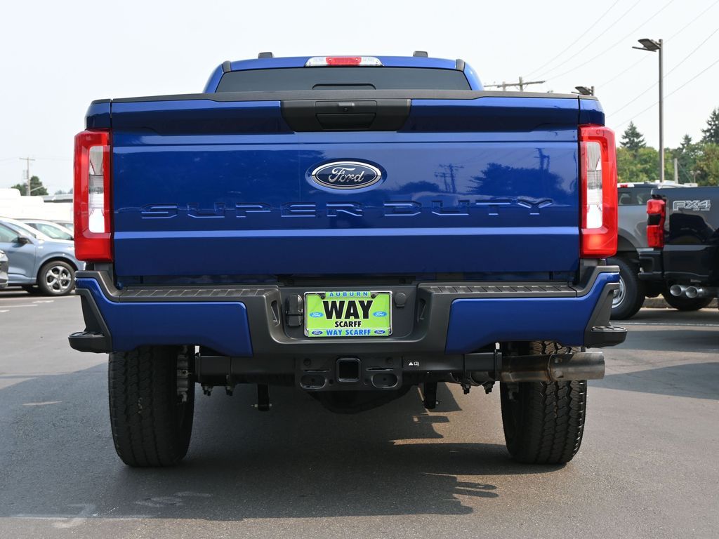 2026 Ford F-350 XL photo 9