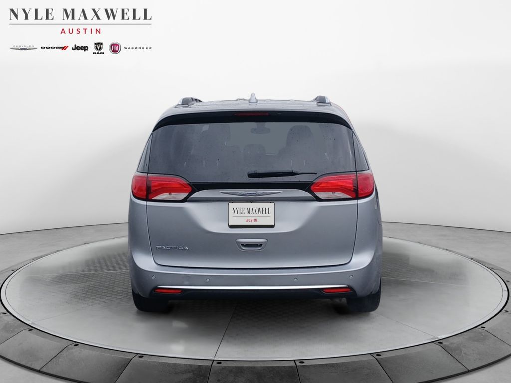 Used Car 2019 Chrysler Pacifica  Touring L For Sale Under $20,000 In Austin, Texas