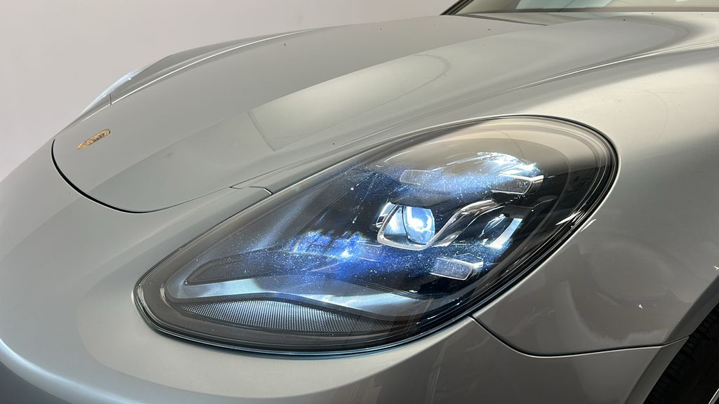 2020 Porsche Panamera Base 9