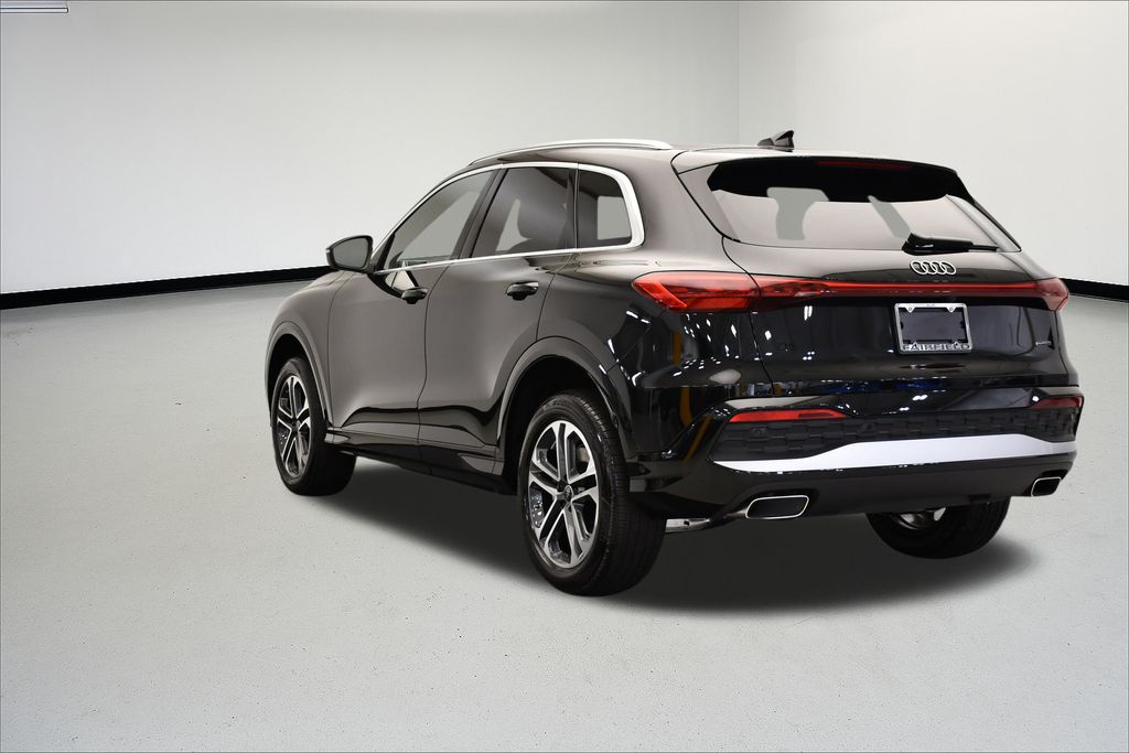 Thumbnail: 2025 Audi Q5 - 3