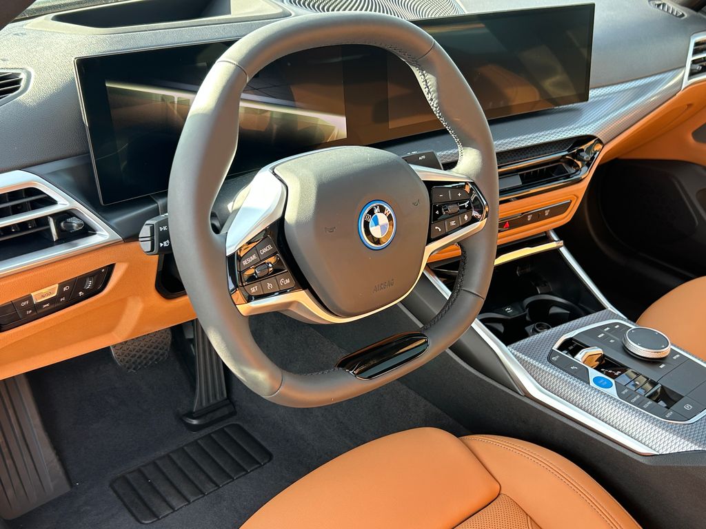 Thumbnail: 2026 BMW i4 - 13