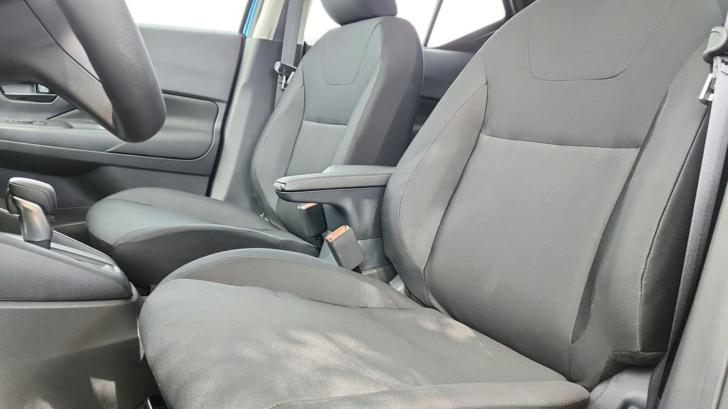 2025 Nissan Kicks Play