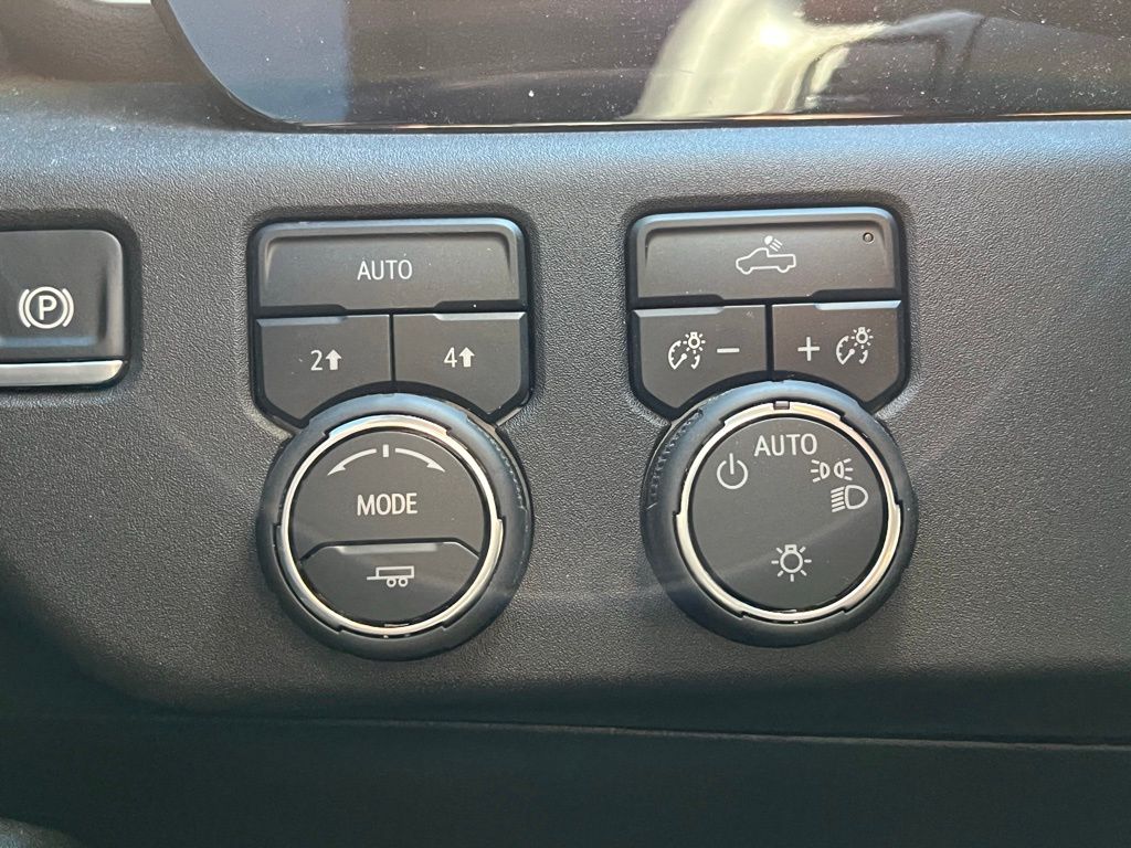 Thumbnail: 2024 Chevrolet Silverado 1500 - 19