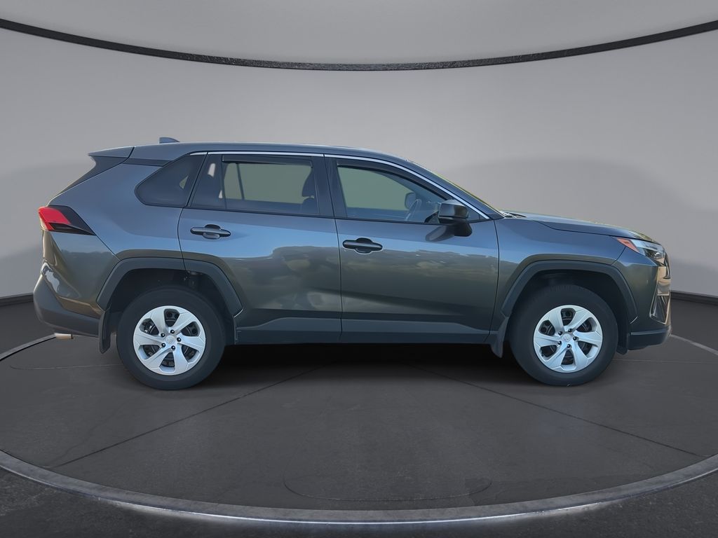 Thumbnail: 2024 Toyota RAV4 - 9