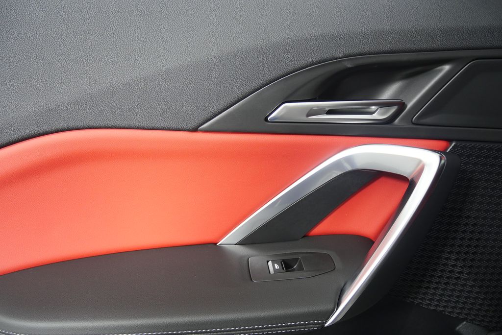 2025 BMW X1 xDrive28i 14