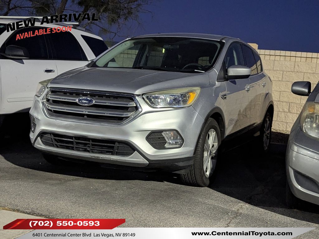 2017 Ford Escape SE's photo