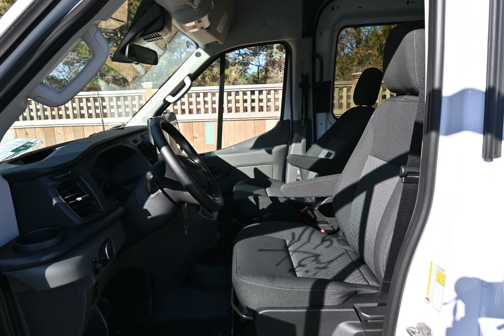 2023 Ford Transit Series 350 3