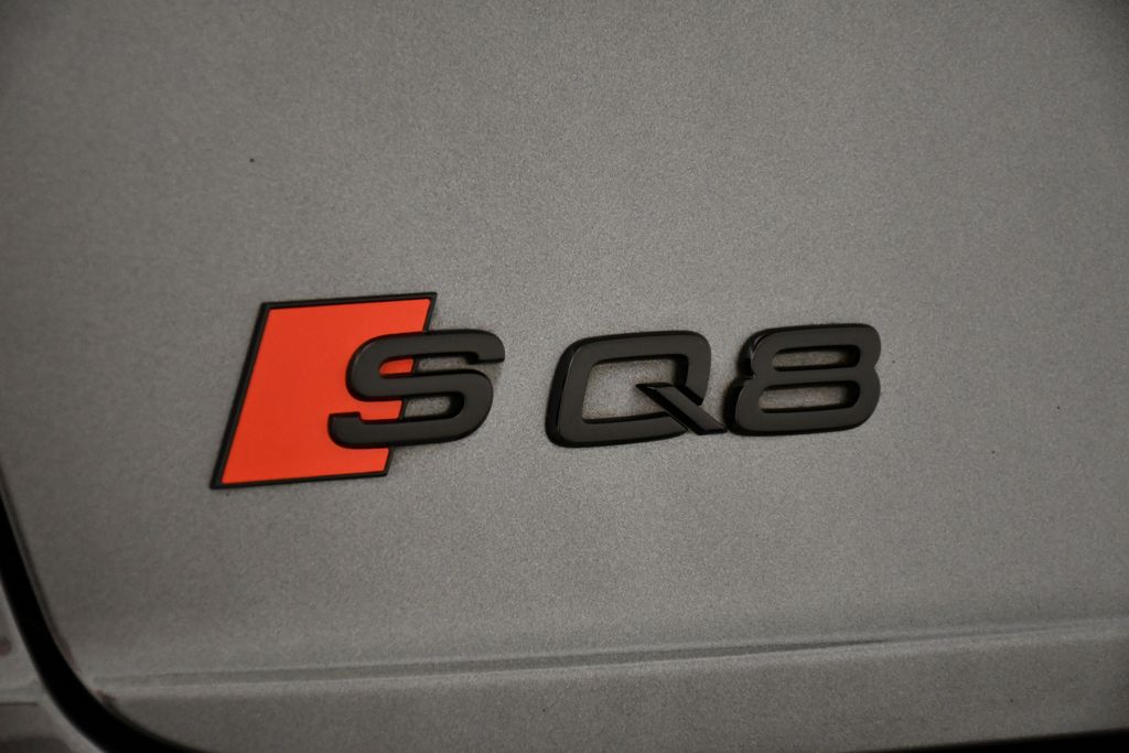 Thumbnail: 2022 Audi SQ8 - 9