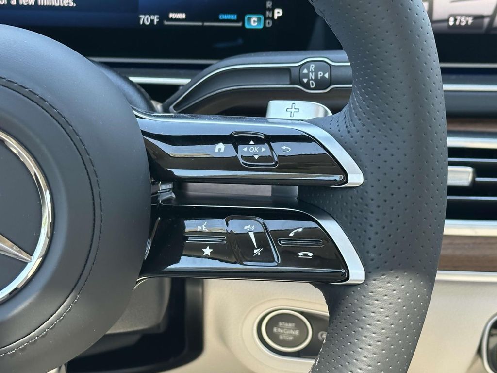 2025 Mercedes-Benz GLS 450 4MATIC 21