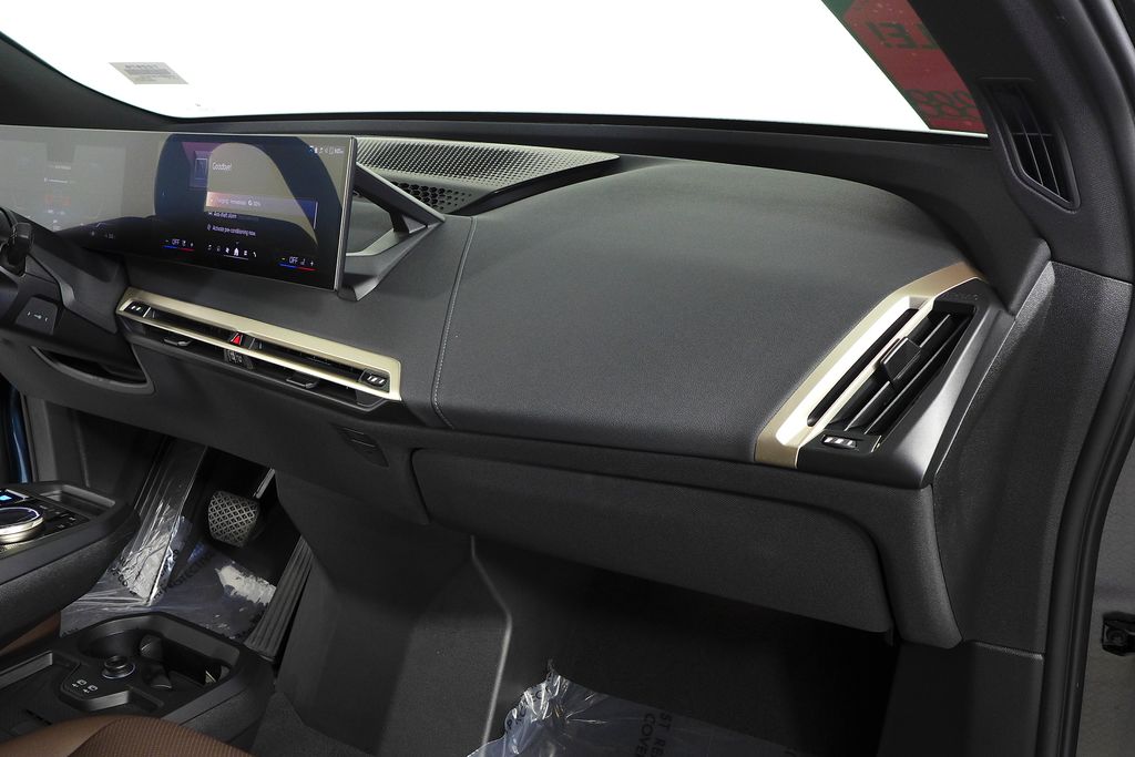 Thumbnail: 2024 BMW iX - 13