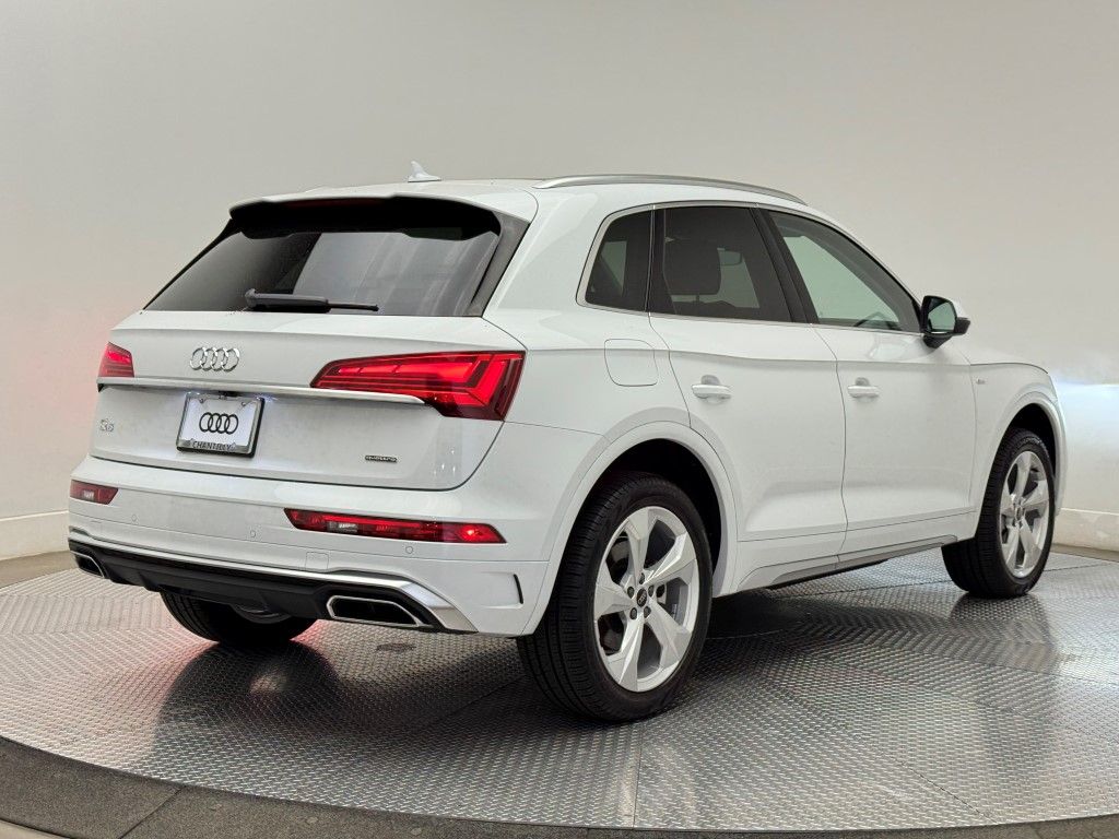 2025 Audi Q5 e Premium Plus 10