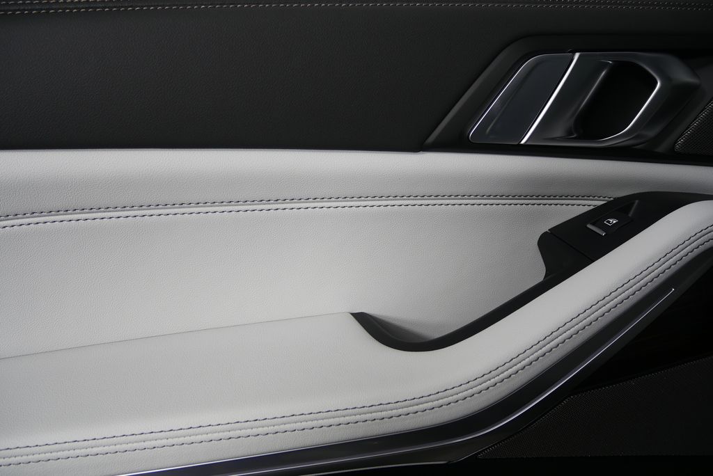2026 BMW X5 xDrive40i 14