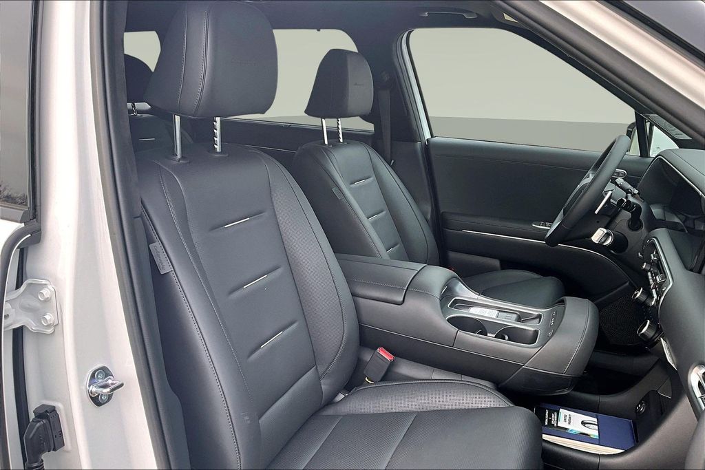 New 2026 White Hyundai Calligraphy image 10