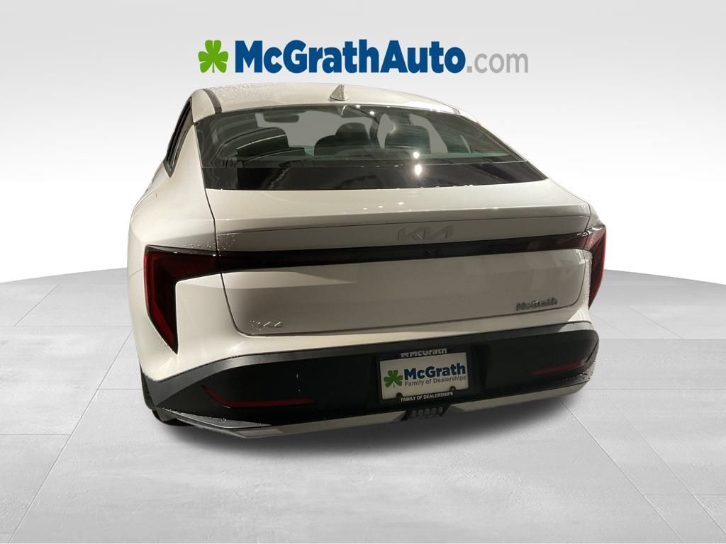 New 2025 White Kia EX image 4