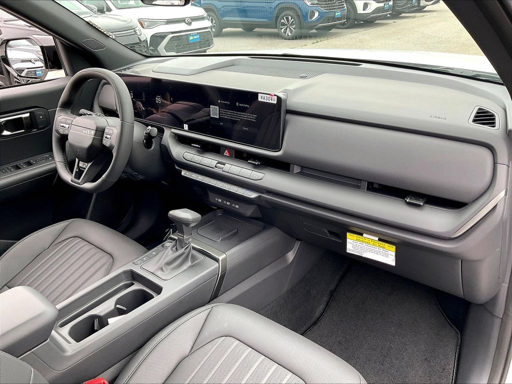 2027 Kia Seltos — photo 10
