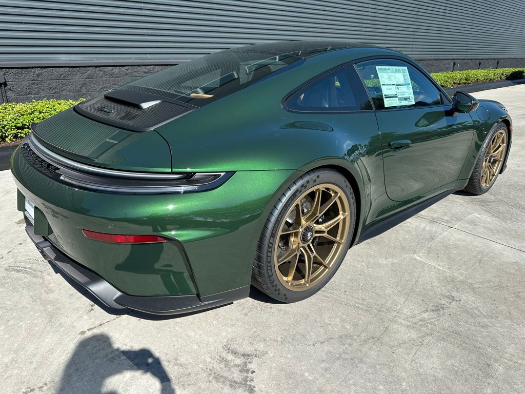 Thumbnail: 2026 Porsche 911 - 9