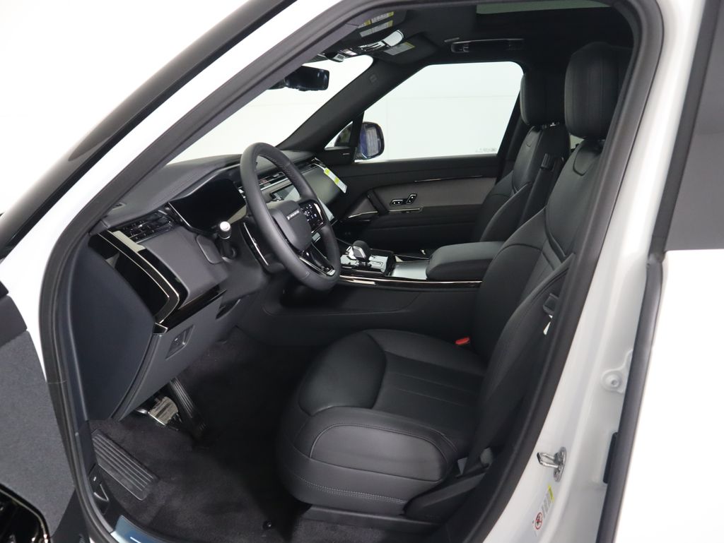 Thumbnail: 2025 Land Rover Range Rover Sport - 20