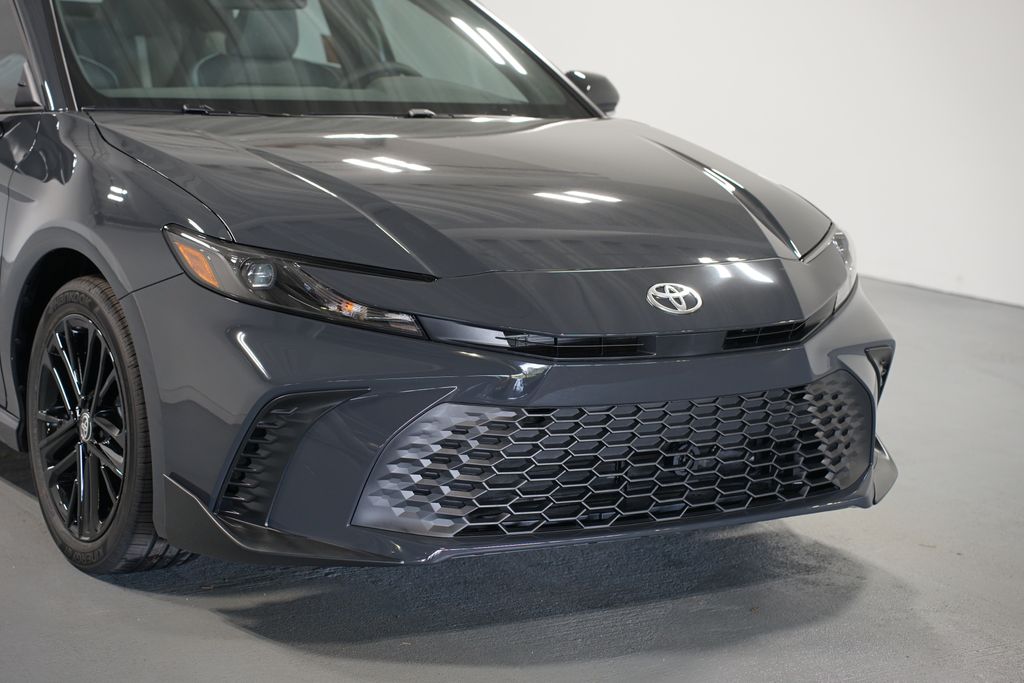 Thumbnail: 2025 Toyota Camry - 4