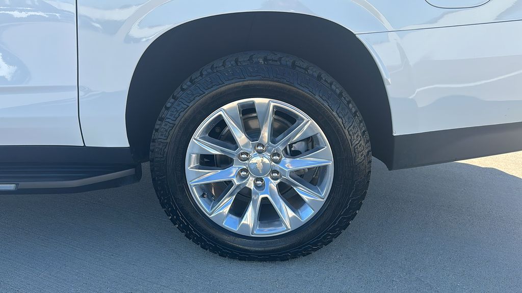 2023 Chevrolet Suburban Premier White at Baytown Hyundai