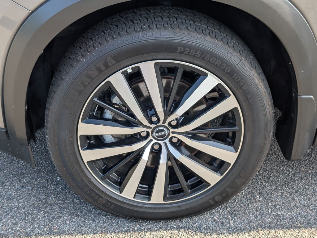 Used 2025 Nissan Pathfinder SUV