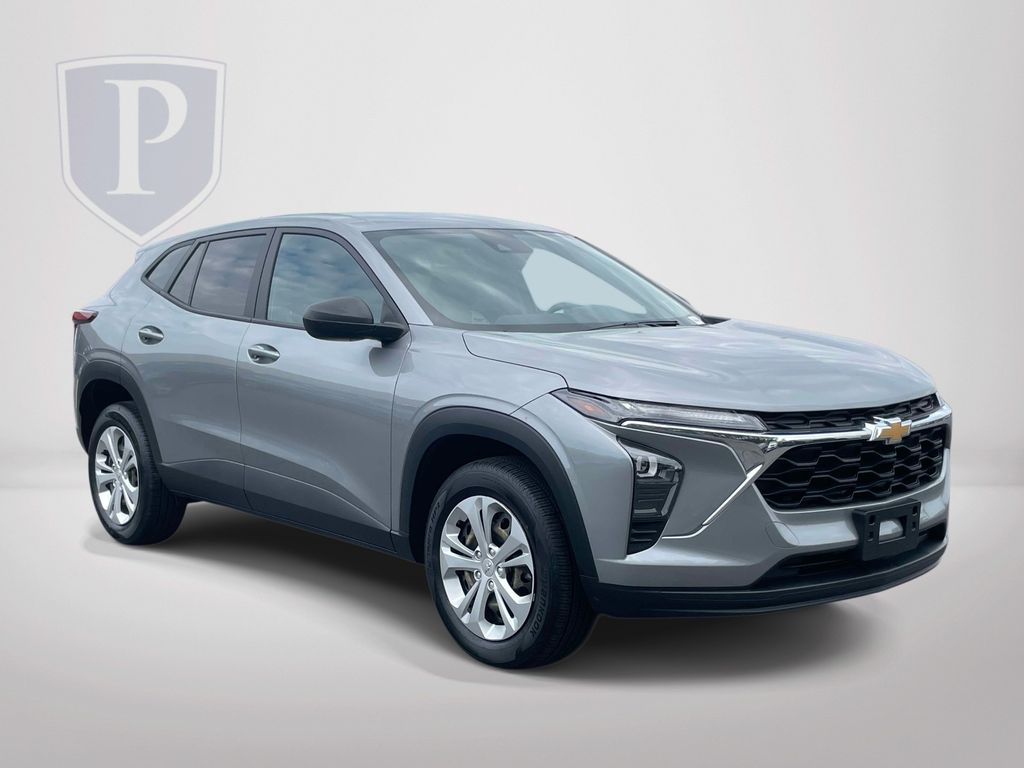Sterling Gray Metallic 2024 Chevrolet Trax LS FWD SUV / Crossover Front-Wheel Drive 6-Speed Automatic