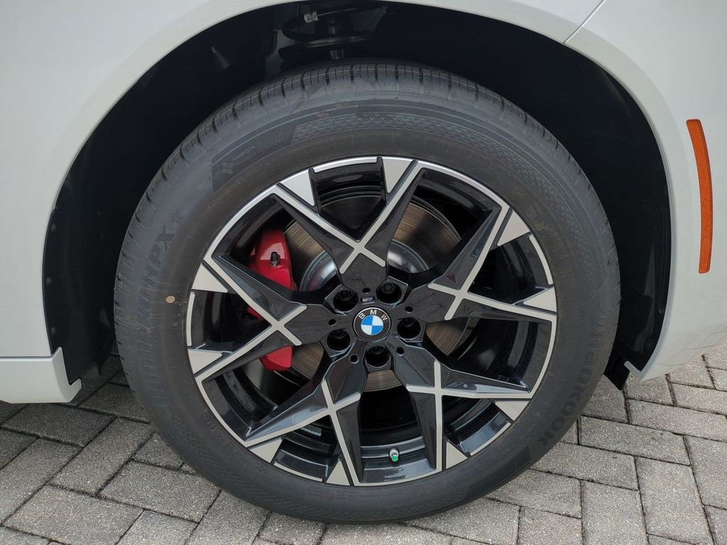 New 2026 White BMW 30 xDrive image 11