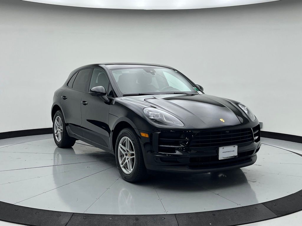 Thumbnail: 2019 Porsche Macan - 3