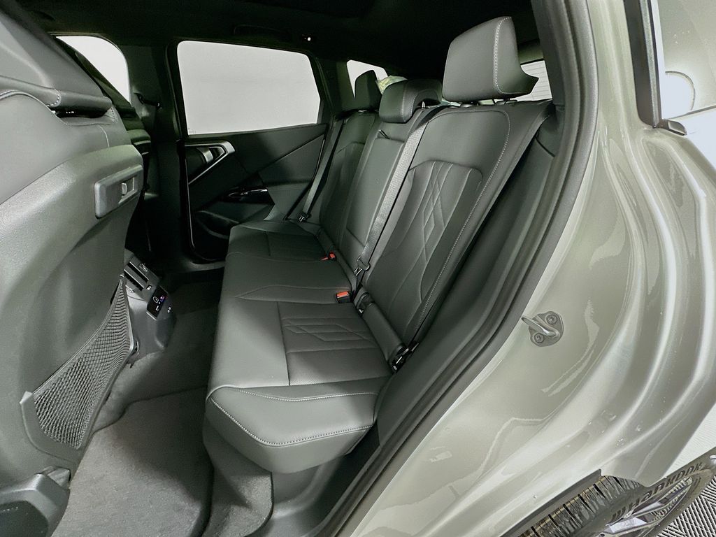 Thumbnail: 2026 BMW X3 - 17