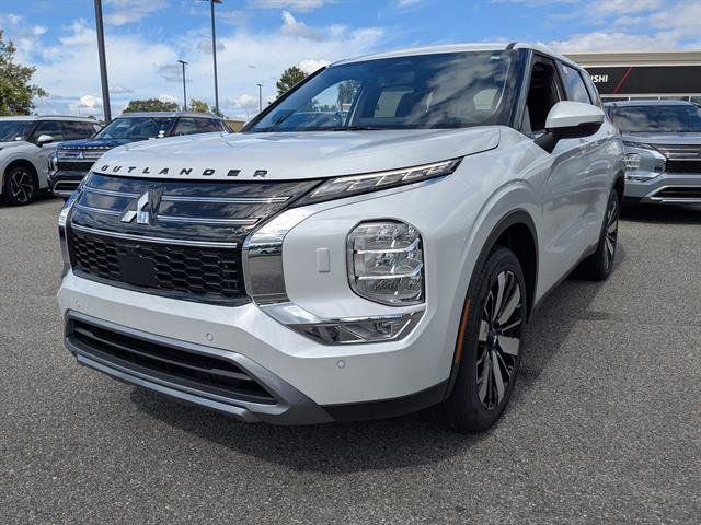 Used 2025 Mitsubishi Outlander SUV