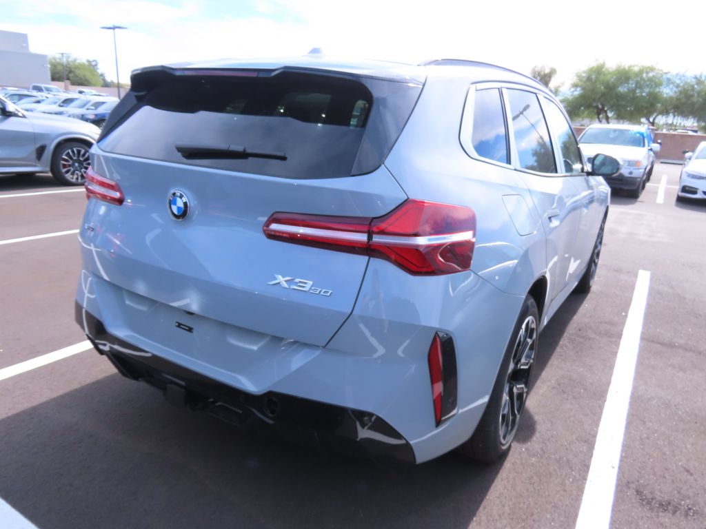 Thumbnail: 2026 BMW X3 - 3