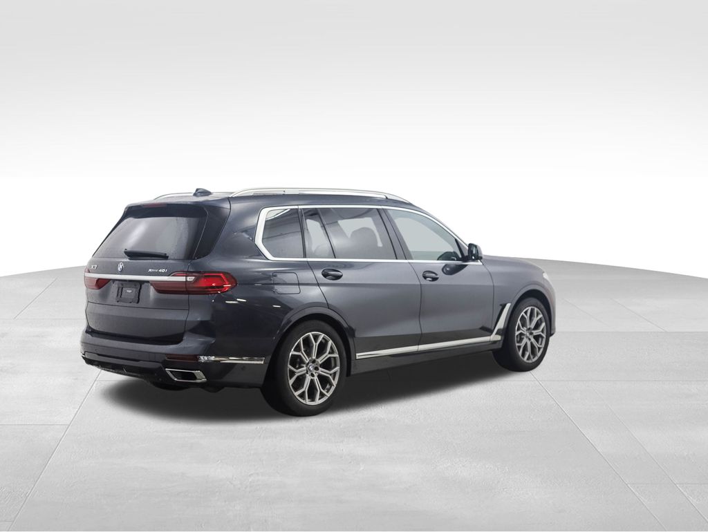 2022 BMW X7 xDrive40i 5