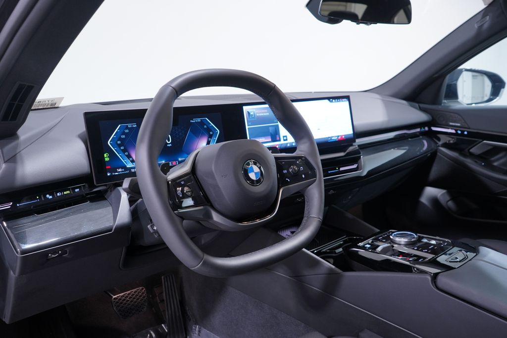 2024 BMW 5 Series 530i 6