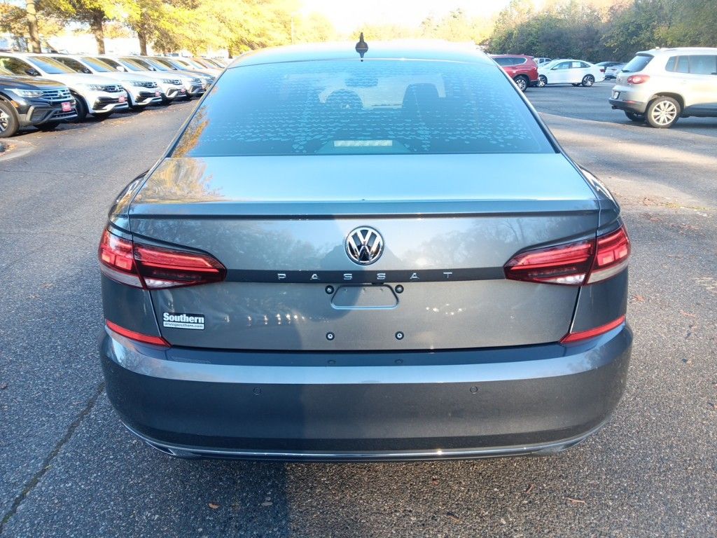 2020 Volkswagen Passat 2.0T SEL 4