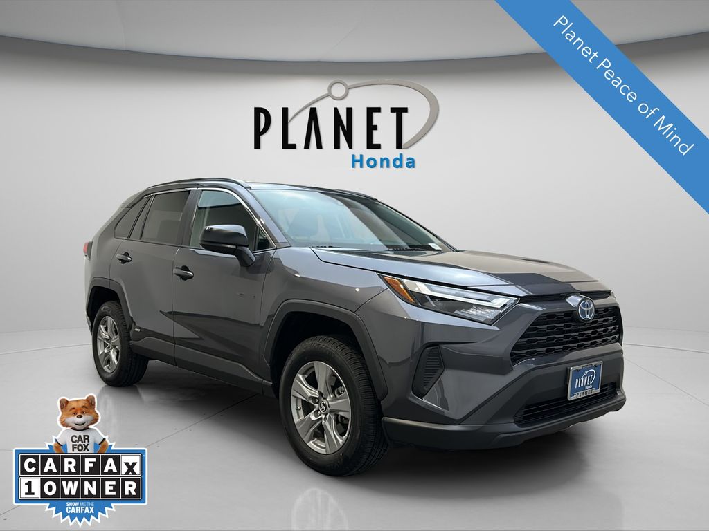 2024 Toyota RAV4 Hybrid LE