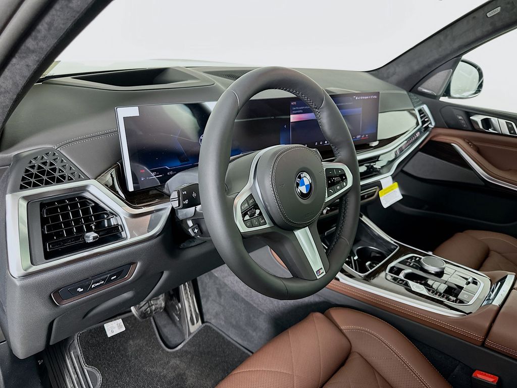 Thumbnail: 2026 BMW X7 - 9