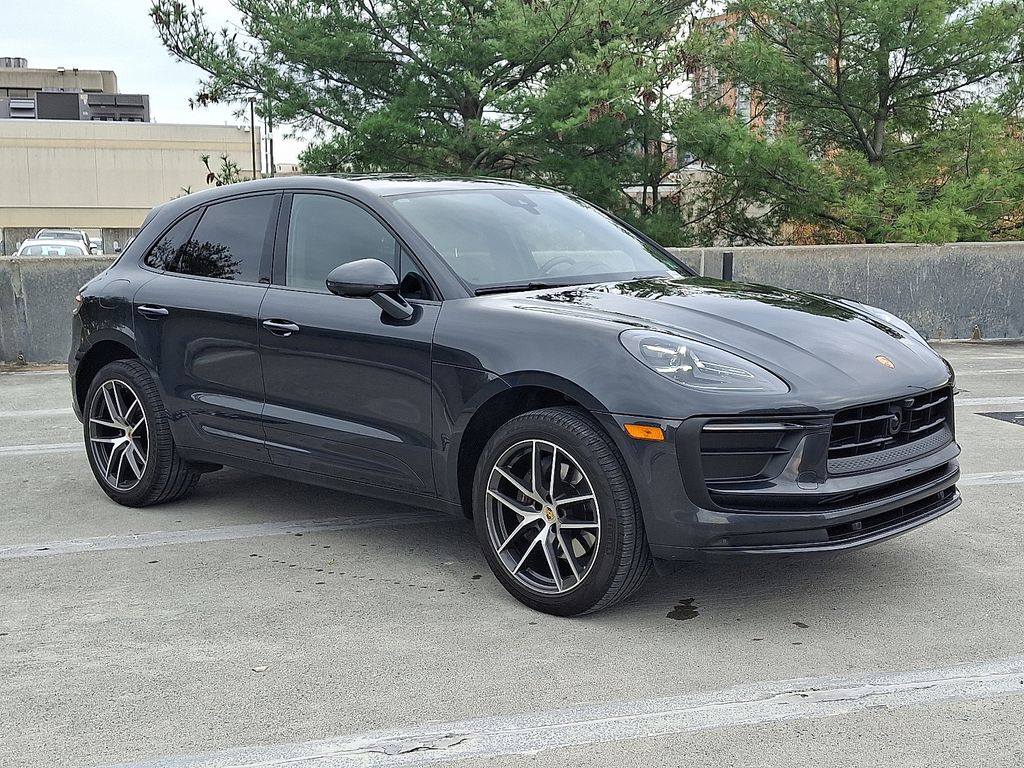 Thumbnail: 2024 Porsche Macan - 7
